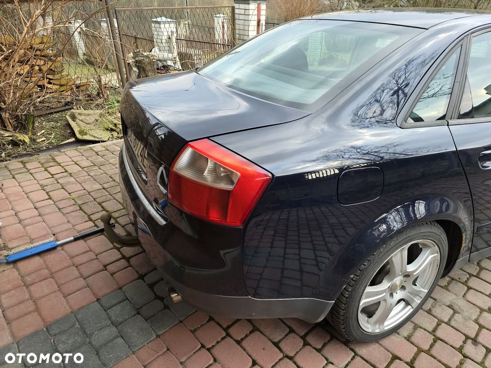 Audi A4 Limousine - 11