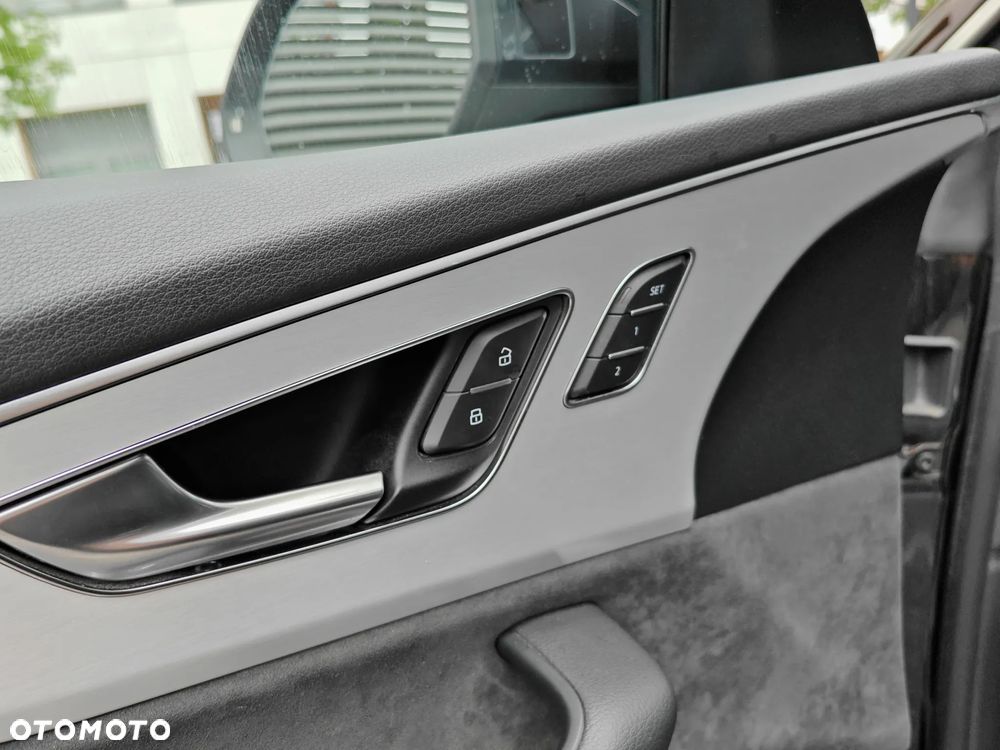 Audi Q8 - 30
