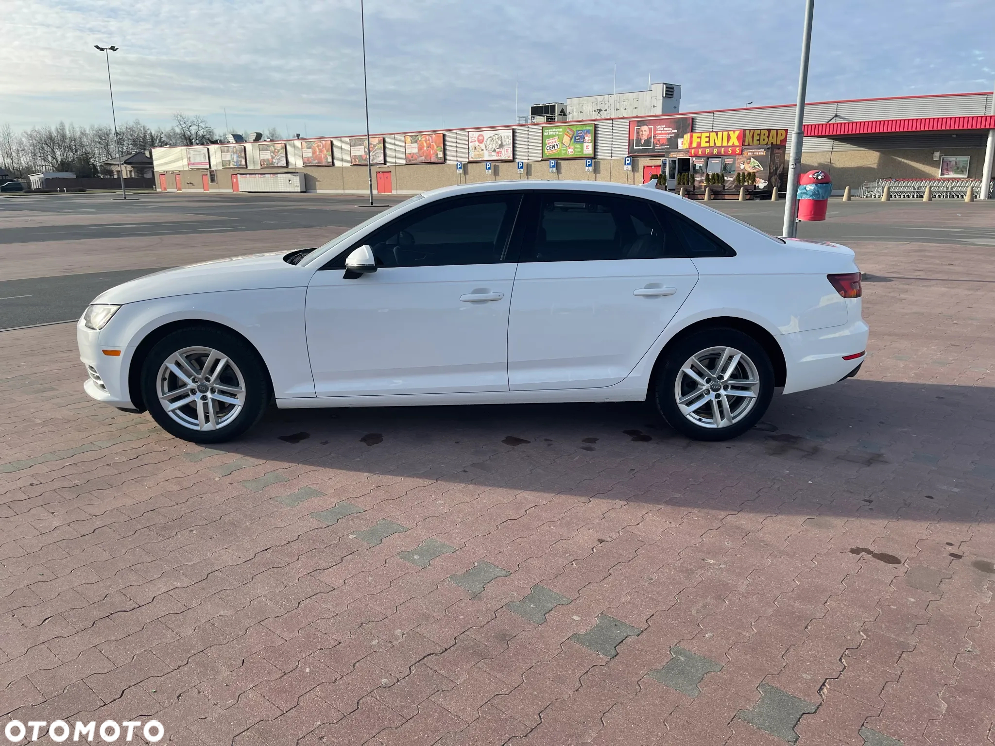 Audi A4 2.0 TFSI ultra S tronic - 8