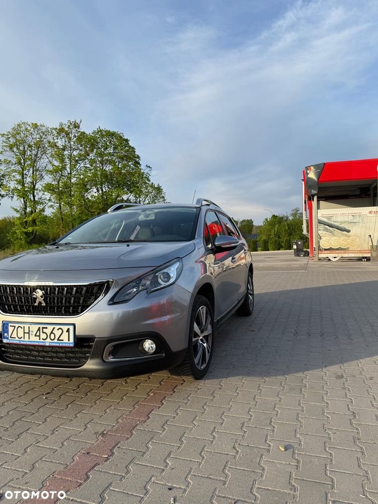 Peugeot 2008 BlueHDi 100 STOP & START Active - 6