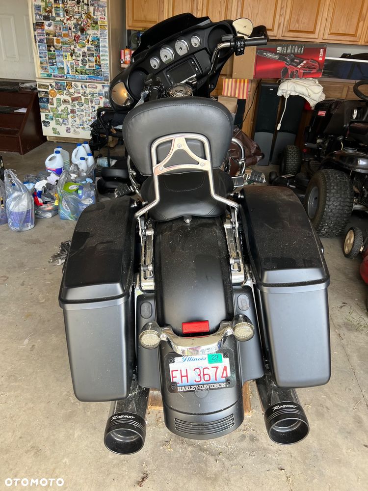 Harley-Davidson CVO Street Glide - 6