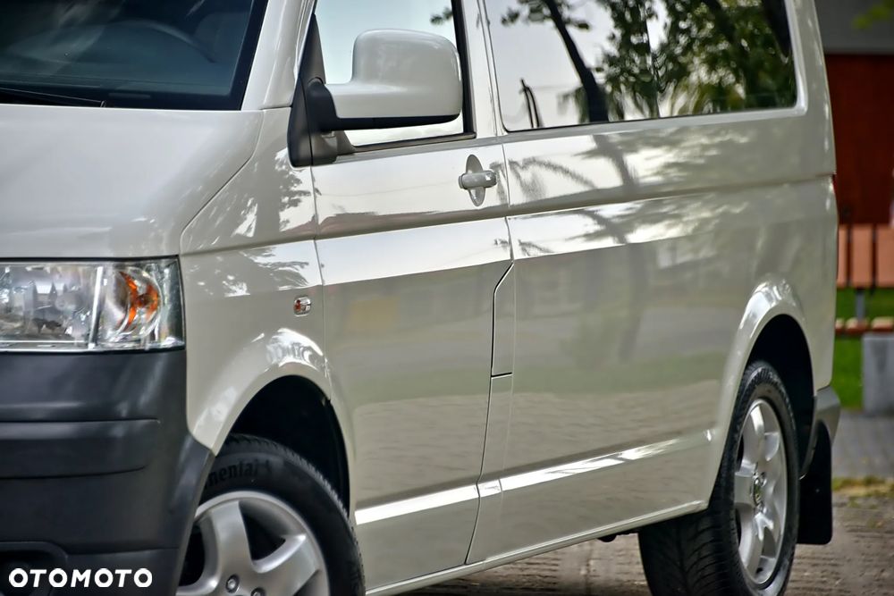 Volkswagen Transporter T5 TDI L2H1 - 11