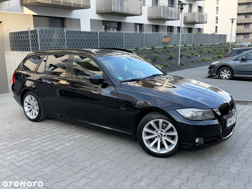 BMW Seria 3 318d DPF Edition Lifestyle - 14
