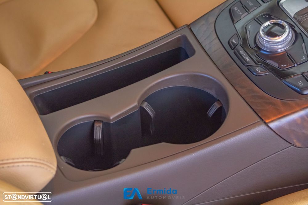 Audi A5 2.0 TDI Multitronic S-line - 42