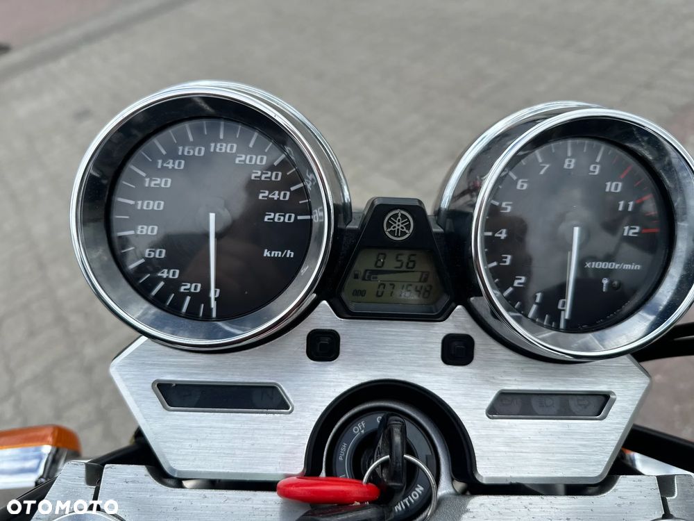 Yamaha XJR - 20