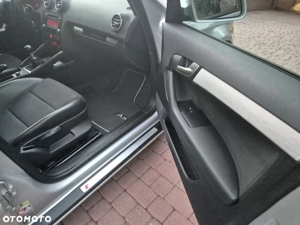 Audi A3 Sportback 2.0 TDI DPF S line Sportpaket (plus) - 38