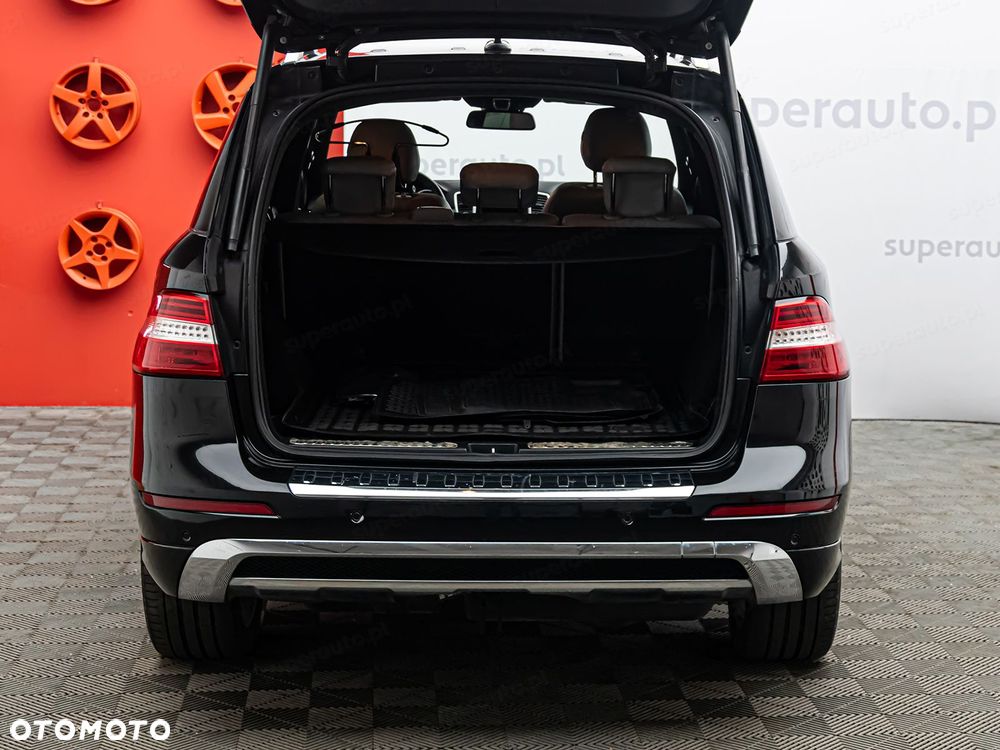 Mercedes-Benz ML 350 BlueTEC 4-Matic - 32