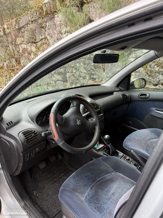 Peugeot 206 1.9 D XT - 8