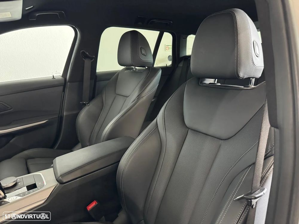 BMW 330 e Touring Pack M Auto - 16