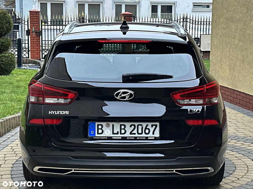 Hyundai i30 1.5 T-GDI 48V-Hybrid EDITION 30+ - 11