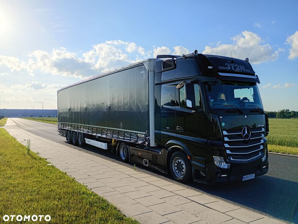 Mercedes-Benz Actros - 1
