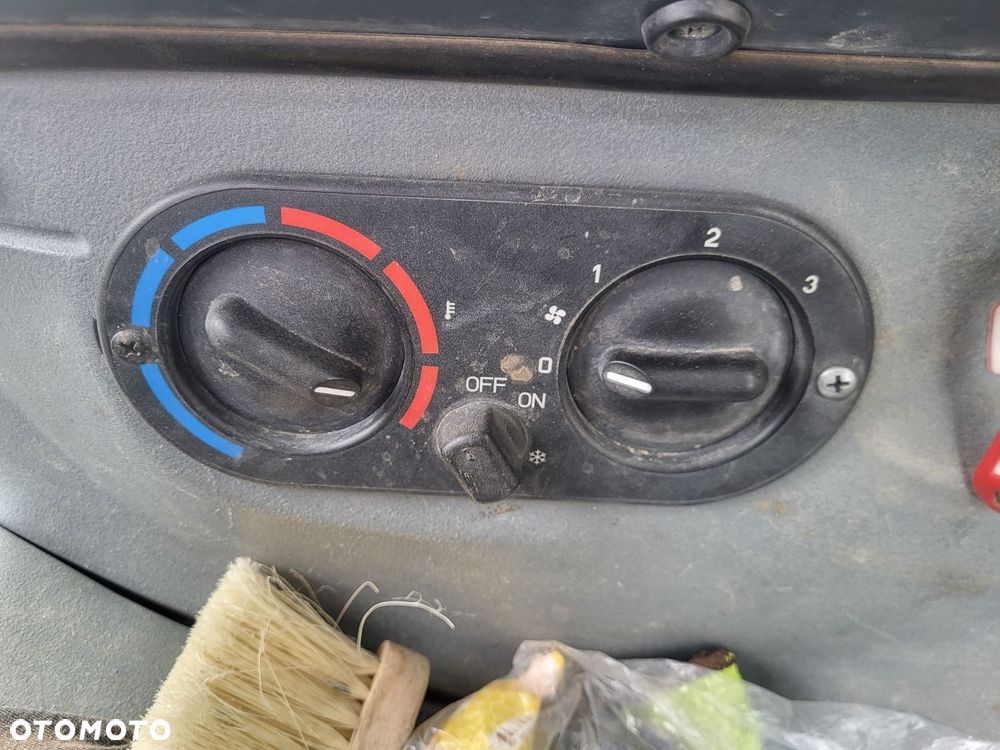 New Holland B110B 4X4 - 23