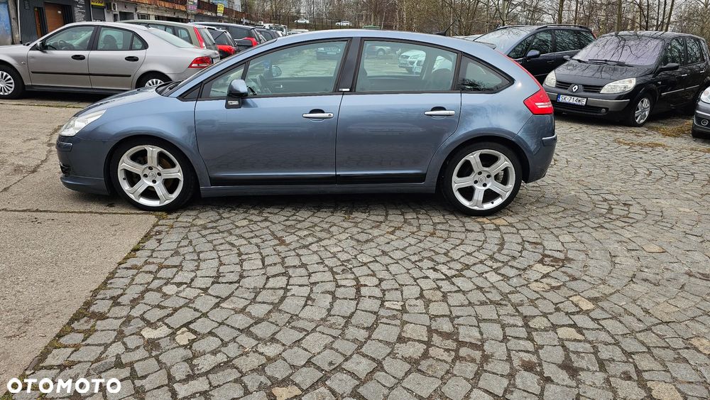 Citroën C4 2.0 HDi Exclusive - 17