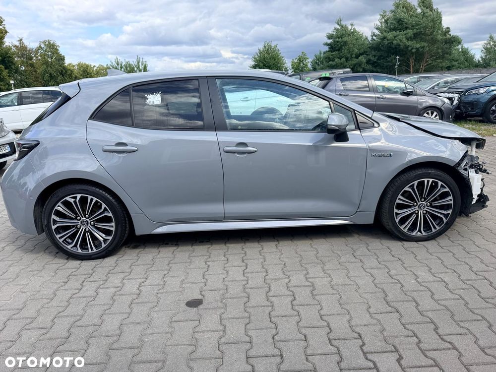 Toyota Corolla 2.0 Hybrid Executive - 6