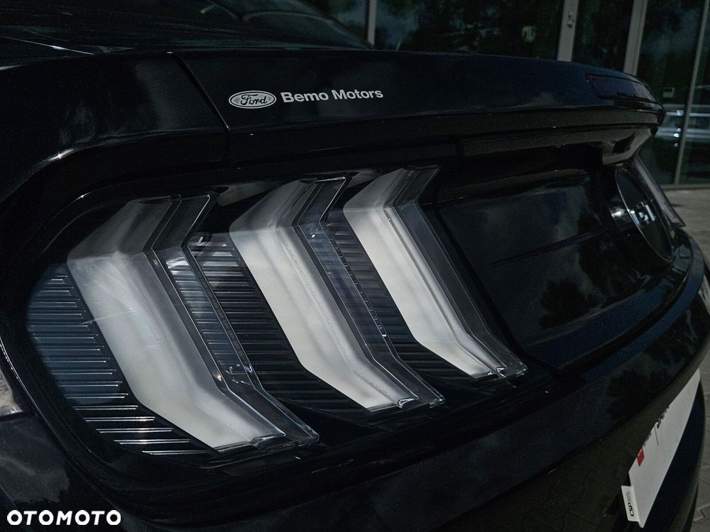Ford Mustang 5.0 V8 GT - 14