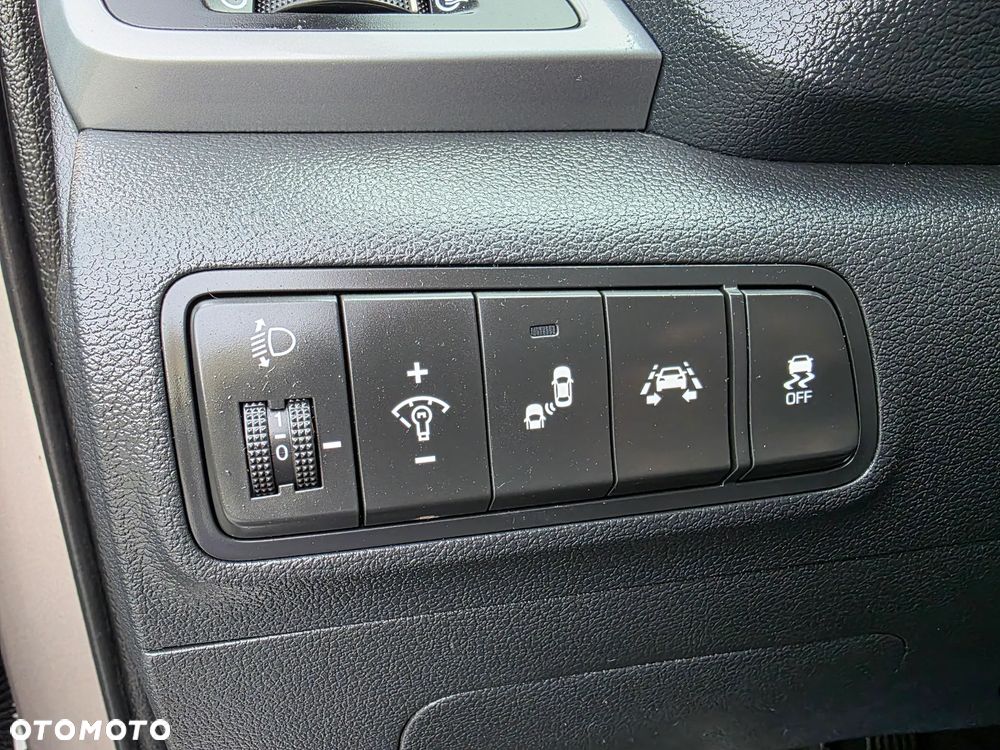 Kia Sportage 1.6 GDI 2WD Black Edition - 12