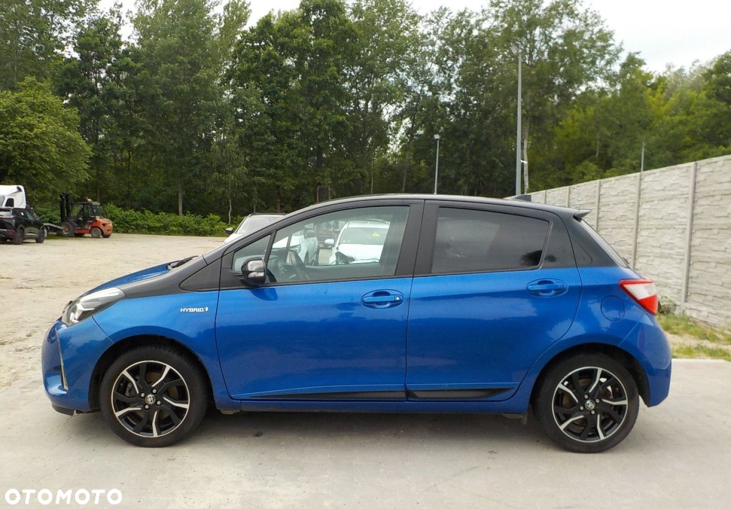 Toyota Yaris - 12
