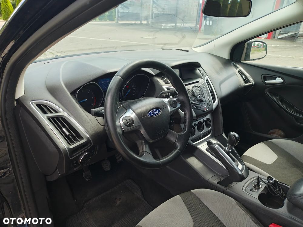 Ford Focus 1.6 TDCi DPF Champions Edition - 9