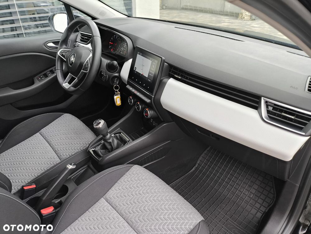 Renault Clio - 16