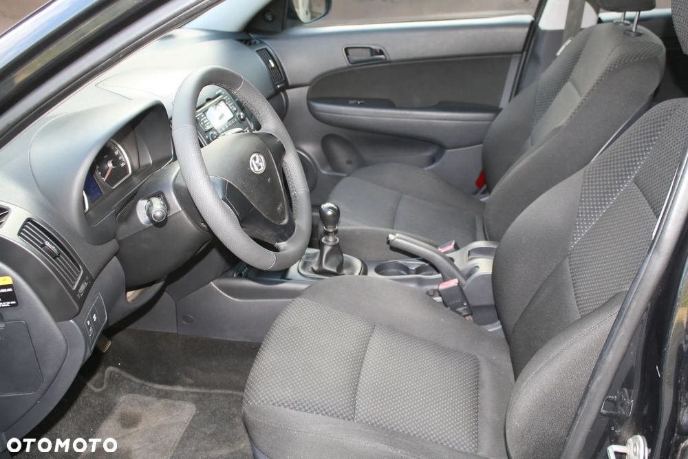 Hyundai i30 1.4 Comfort World Cup - 10