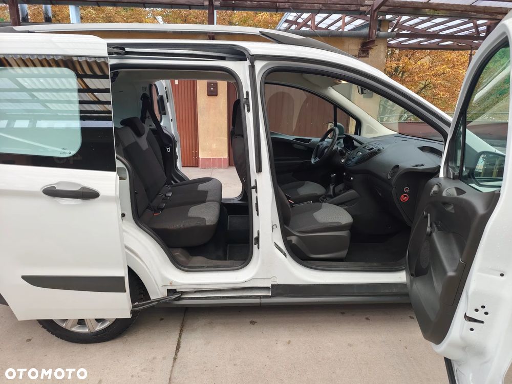 Ford Tourneo Courier 1.0 EcoBoost S&S Trend - 8