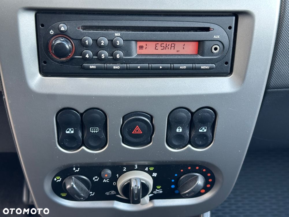 Dacia Sandero Stepway 1.6 - 24