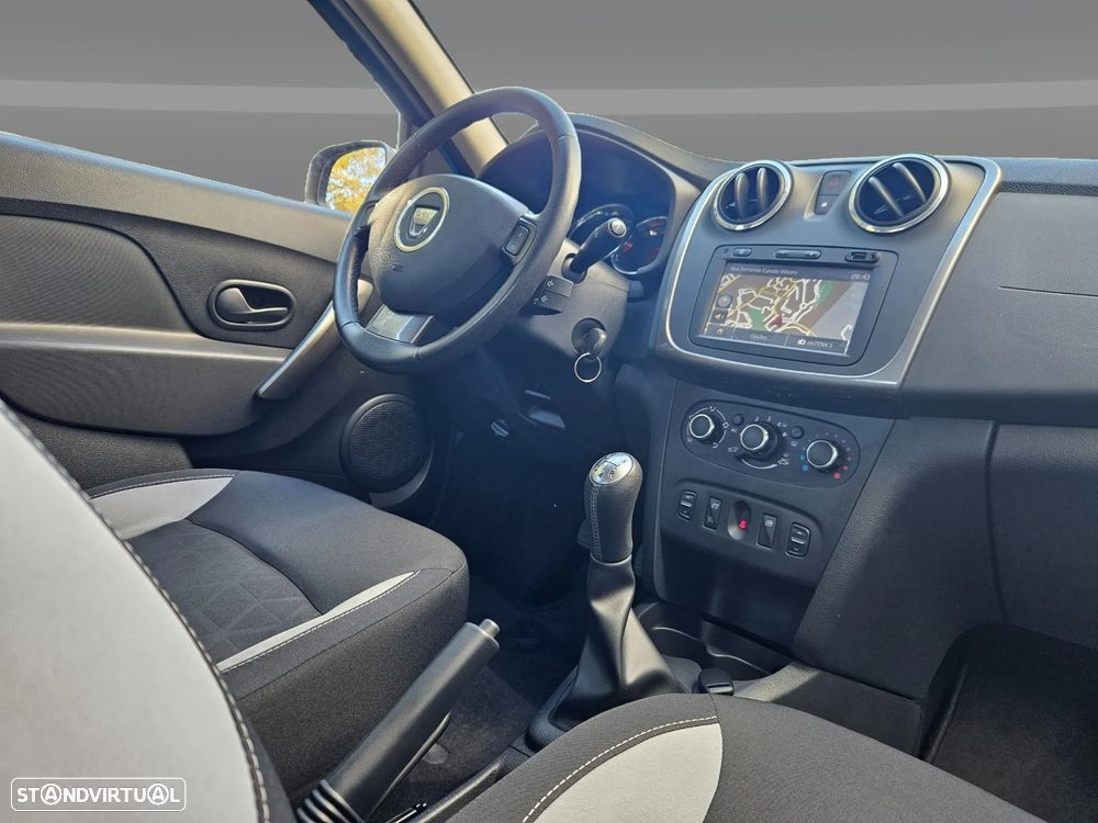 Dacia Sandero 0.9 TCe Stepway - 19