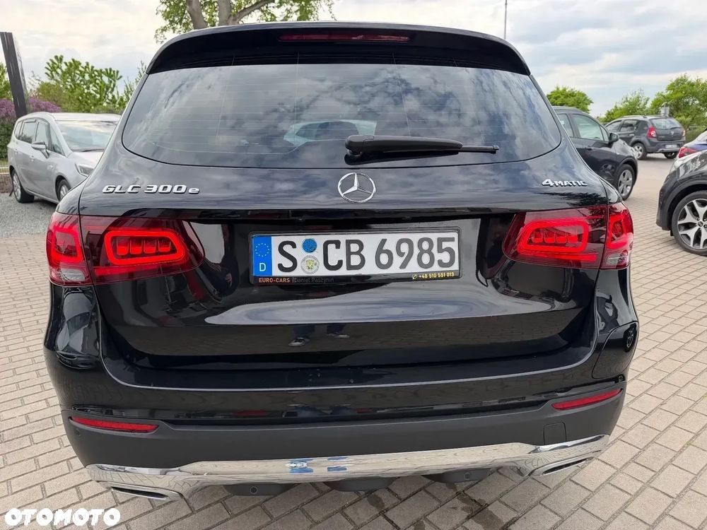 Mercedes-Benz GLC 300 e 4-Matic - 6