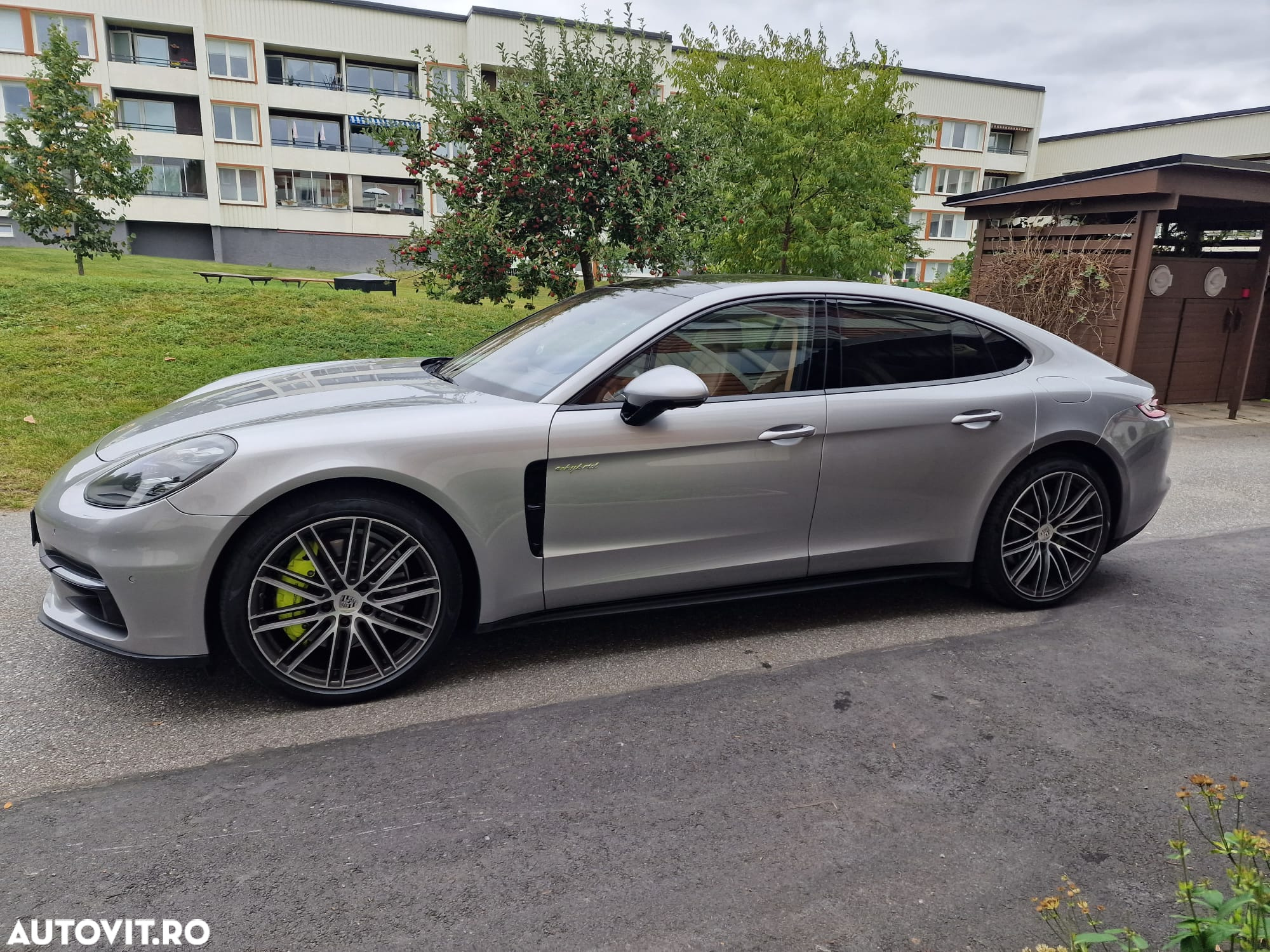 Porsche Panamera - 12