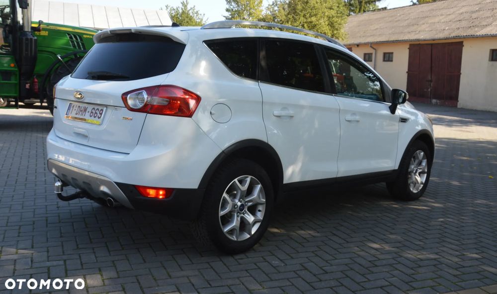 Ford Kuga - 8
