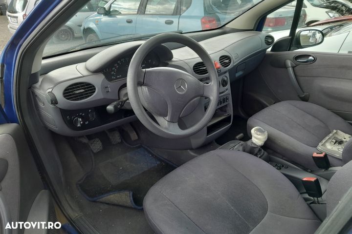 Lampa / Tripla stop stanga pe aripa Mercedes-Benz A-Class W168 [1997 - 6