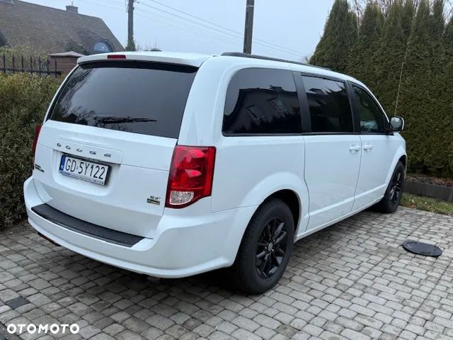 Dodge Grand Caravan 3.6 R/T - 13