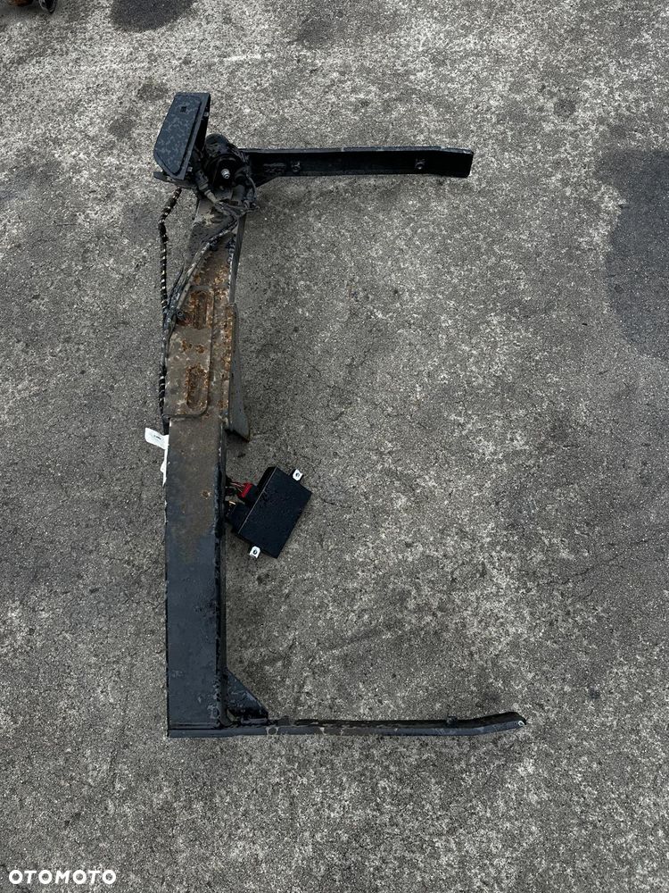 Hak Holowniczy Zamykany Kompletny Moduł VW Tiguan I 5N0803880F Demontaż - 2
