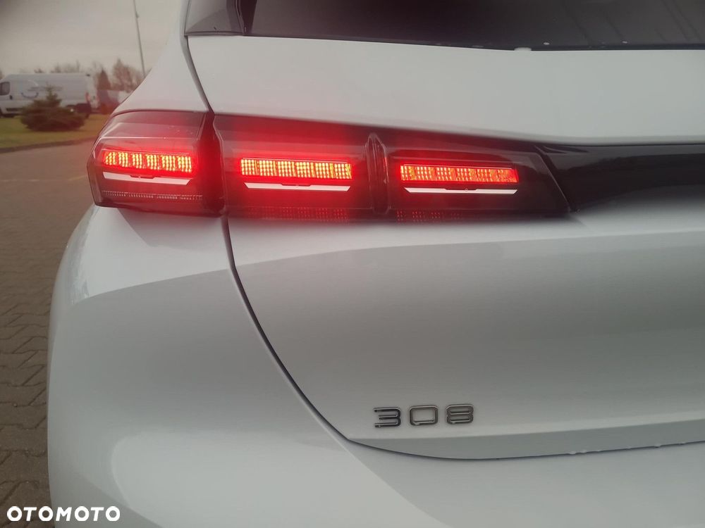 Peugeot 308 - 24