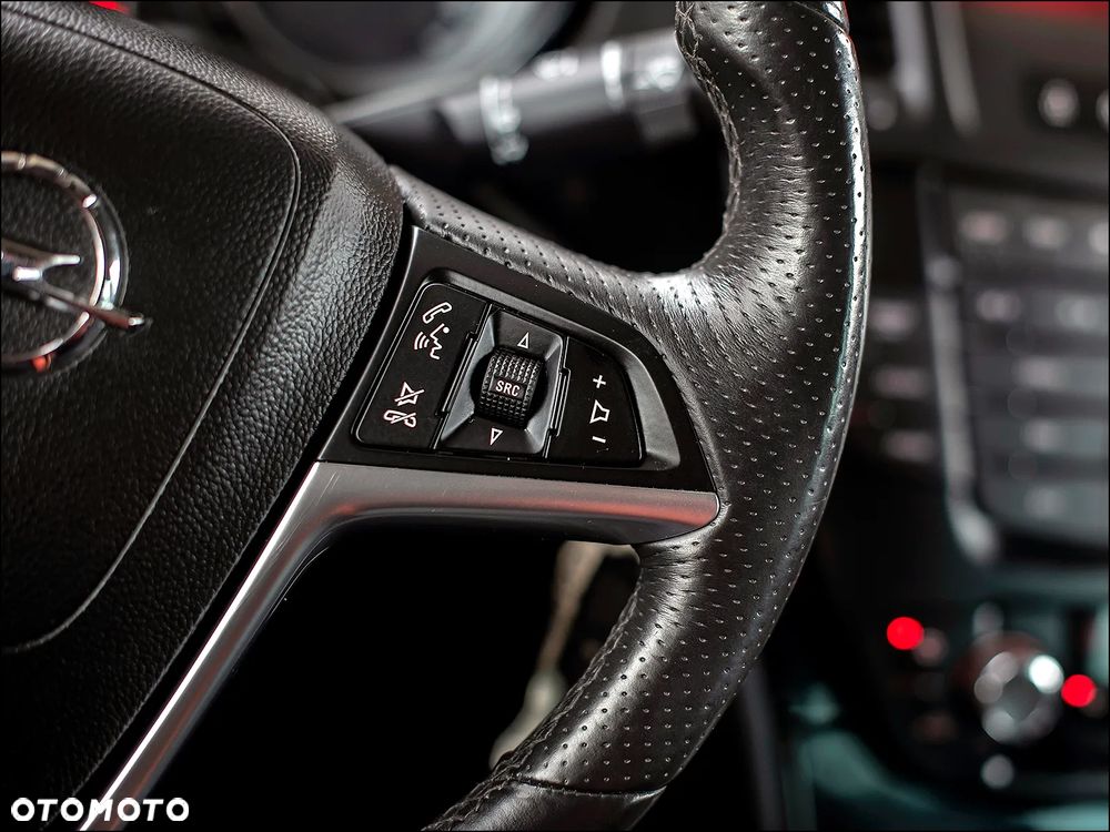 Opel Insignia - 21