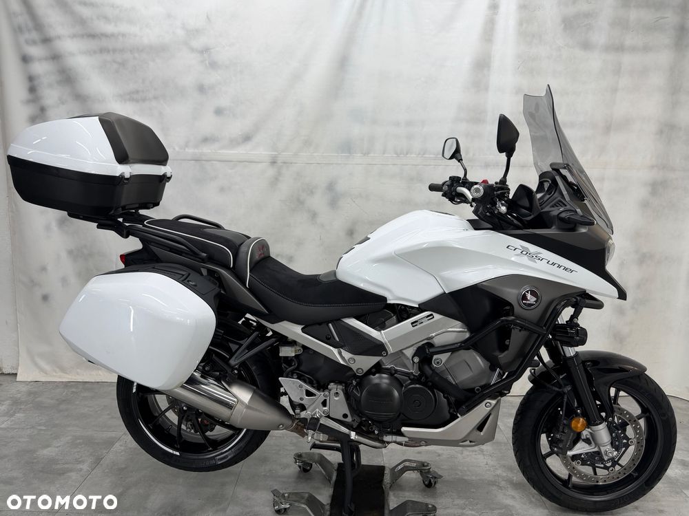 Honda VFR - 10