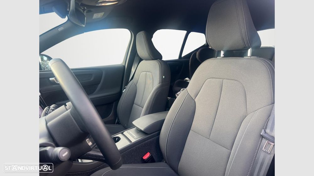 Volvo EX40 82 kWh Single Motor Extended Range Plus - 11