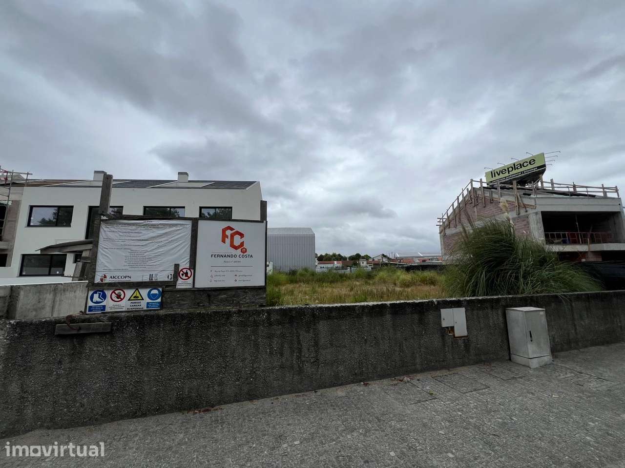 Lote de terreno urbano para construção c/ 407.30m2 - Grande imagem: 5/6