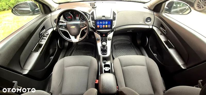 Chevrolet Cruze 1.8 LTZ+ - 33
