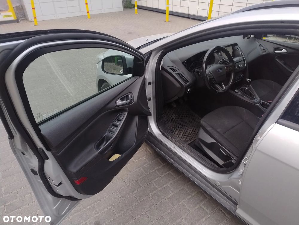 Ford Focus 2.0 TDCi Titanium ASS - 5