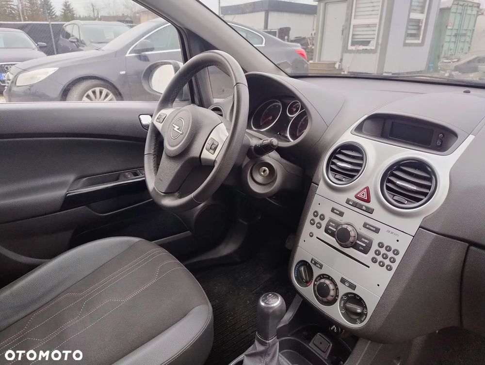 Opel Corsa 1.2 16V Enjoy - 10