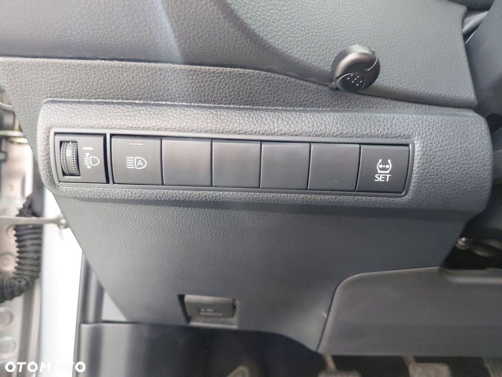 Toyota Corolla - 21