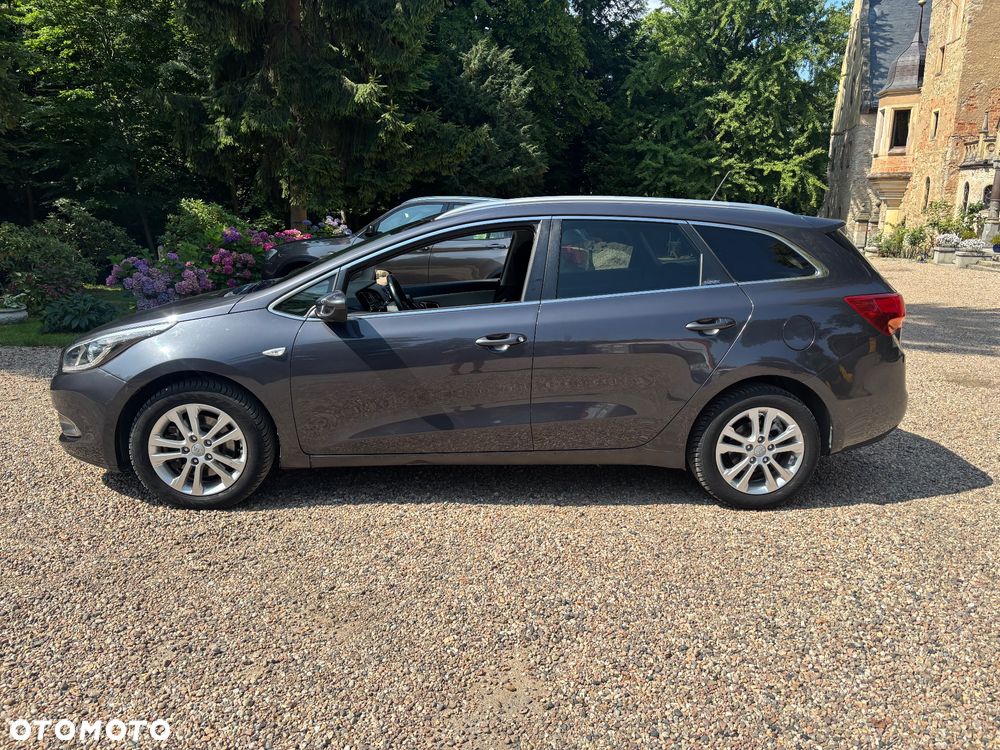 Kia Ceed 1.6 GDI Platinum Edition - 3