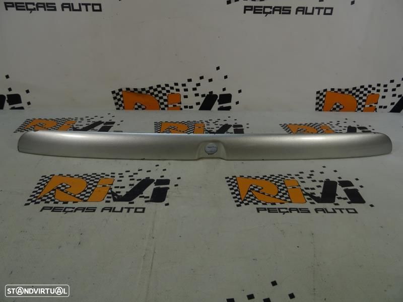 Puxador Da Tampa Da Mala Audi A3 (8L1)  Friso / Puxador Da Mala Audi A - 1