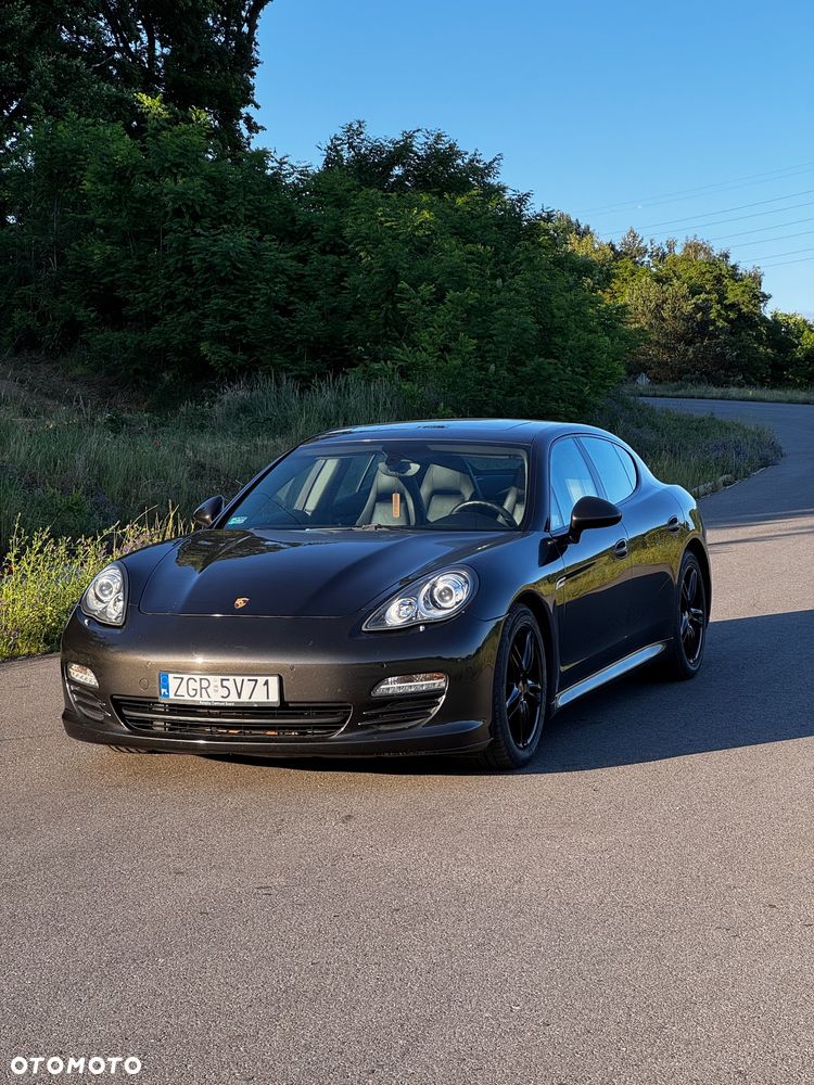Porsche Panamera 4 PDK - 1