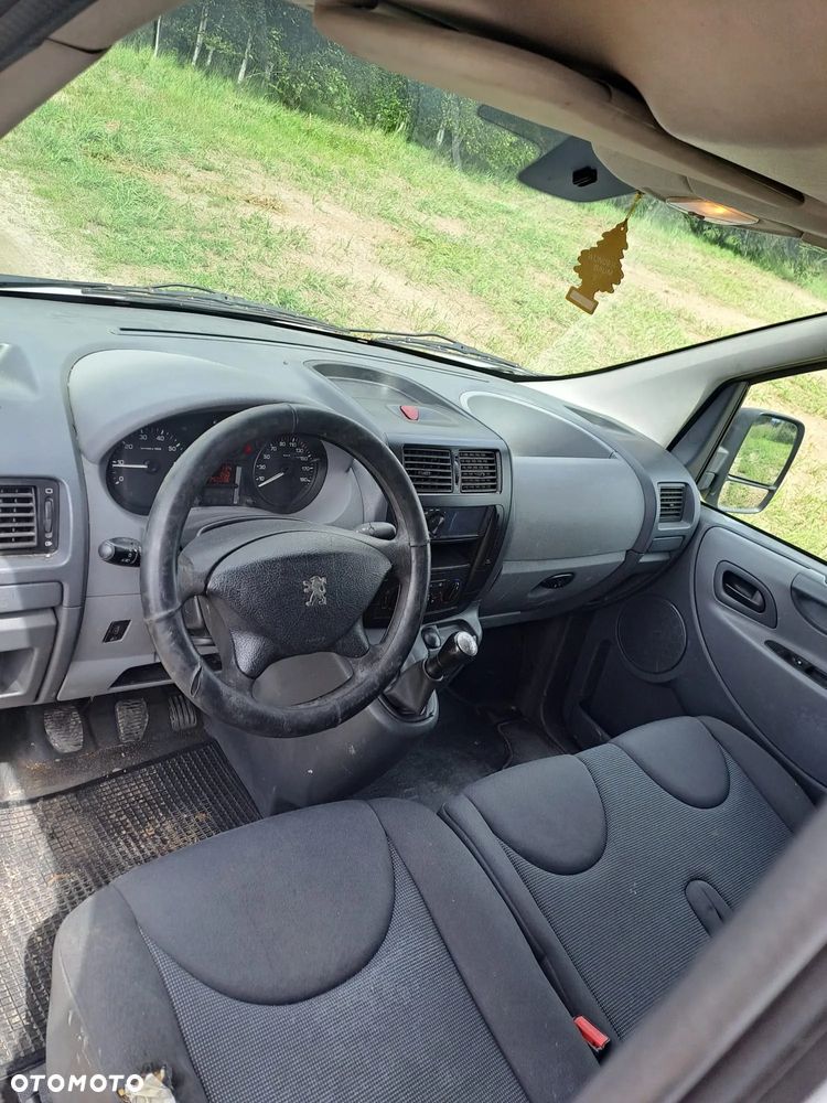 Peugeot Expert - 8