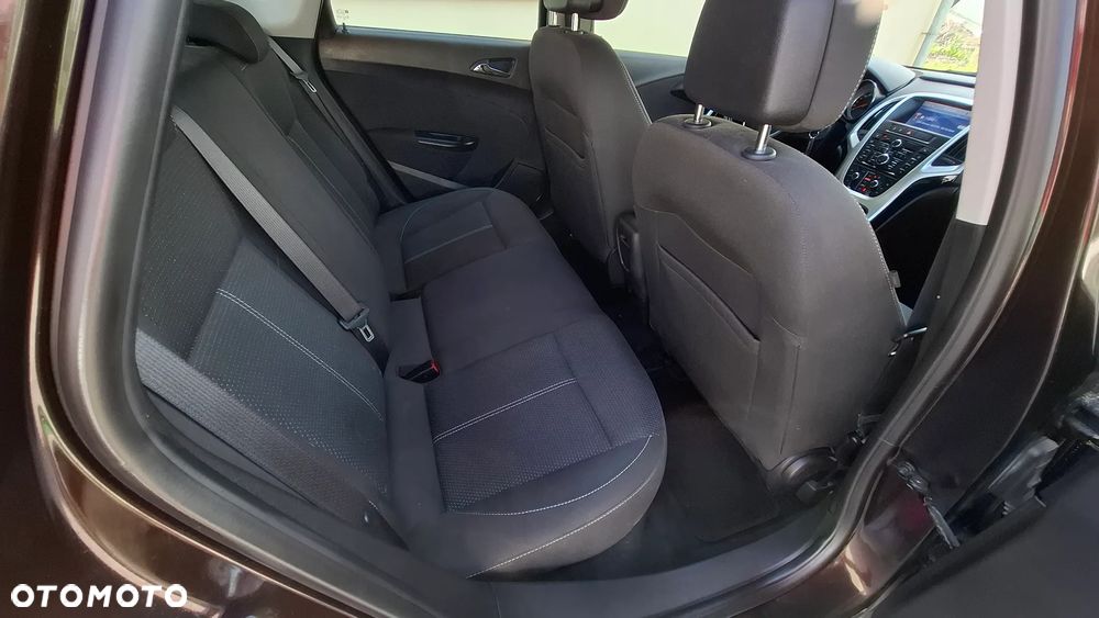 Opel Astra 1.4 T Cosmo S&S - 25