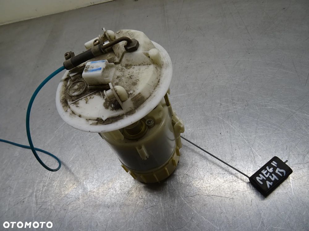 RENAULT MEGANE II HB 3D 1.4B POMPA PALIWA - 3