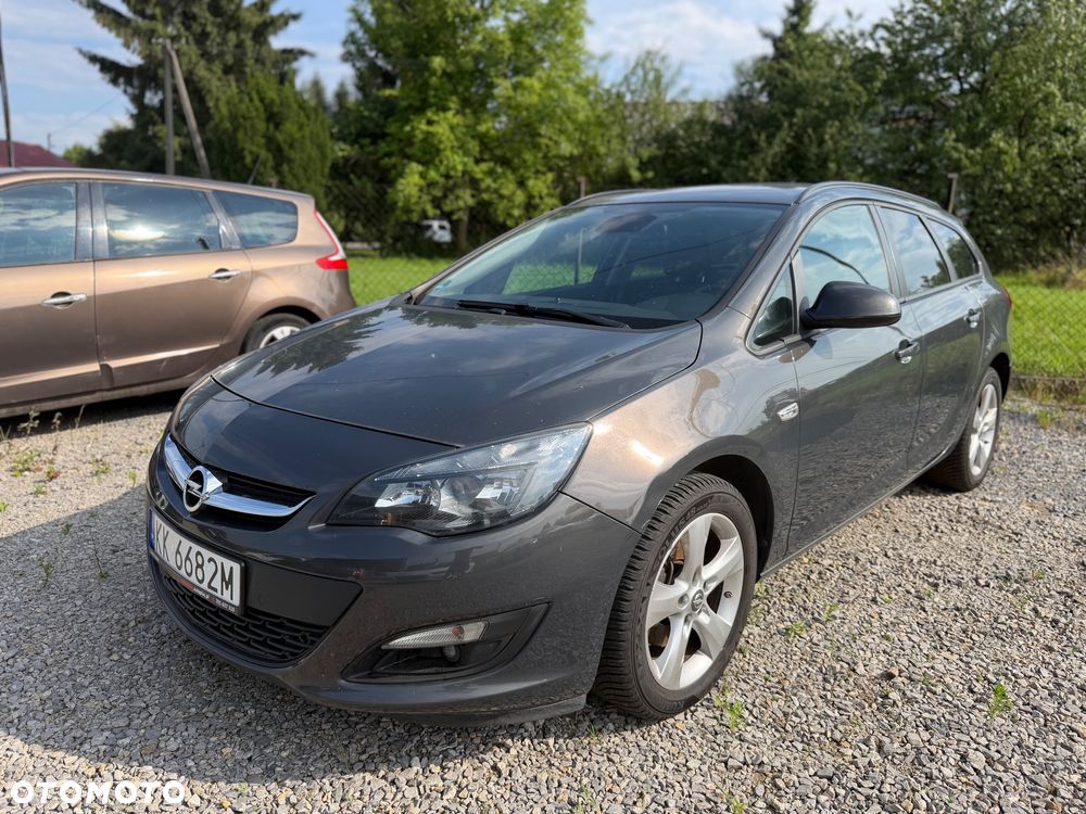 Opel Astra 1.6 CDTI Executive - 1