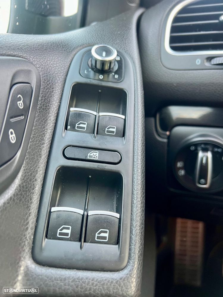 VW Golf 2.0 GTI - 22